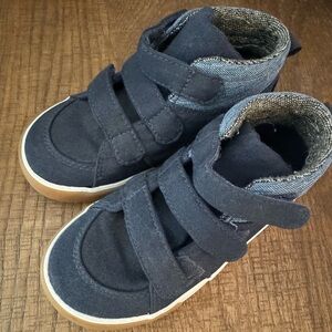 Old Navy Toddler Shoe - Canvas high-tops